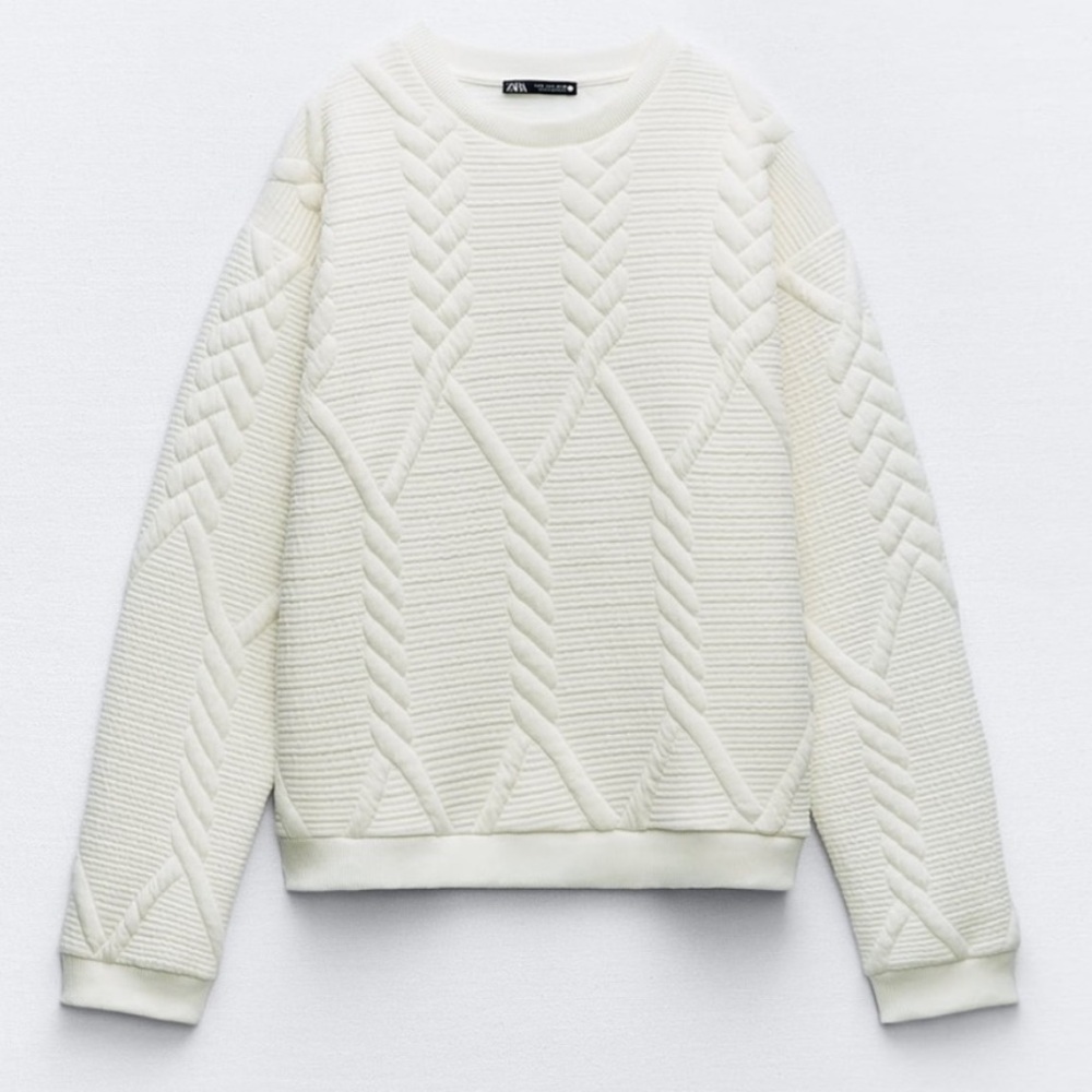 Zara Quilted White Textured Sweatshirt Medium Casual Workwear Puffy